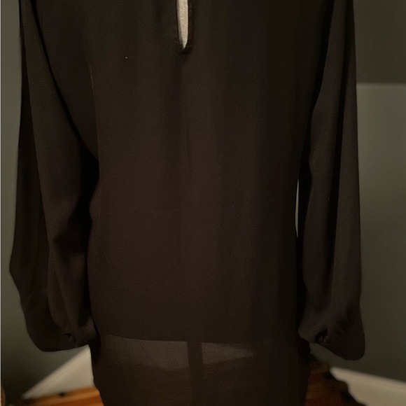 Express Sheer black blouse with open sleeve - Picture 6 of 7